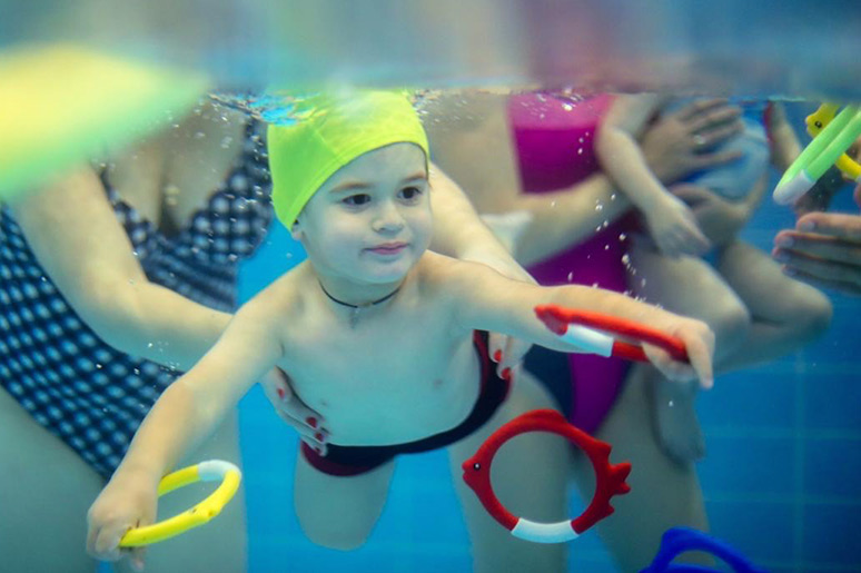 Раннее плавание для детей от 1 года в Реасанмед